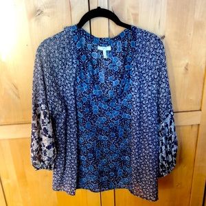 Joie silk blouse. 100% silk.